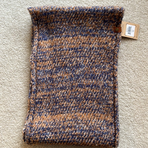 Frye and Co. Infinity Scarf NWT - Picture 2 of 3